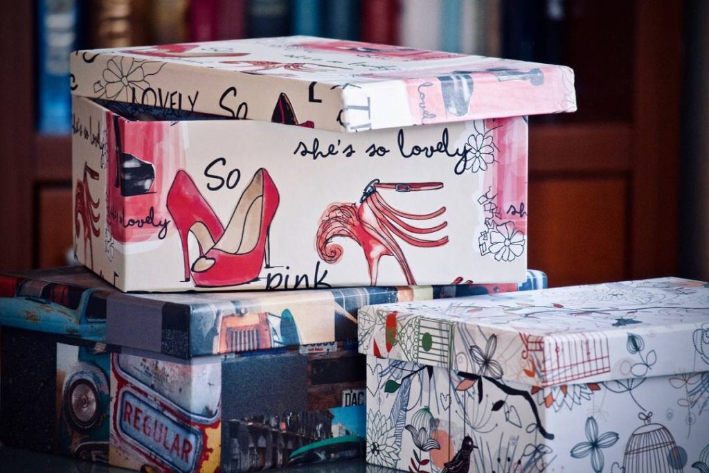 Cómo hacer cajas de cartón decorativas: 3 ideas sencillas