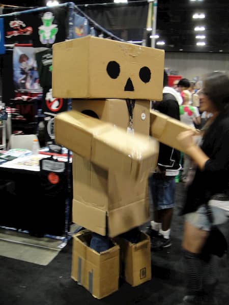 Cómo hacer robot con cajas de cartón