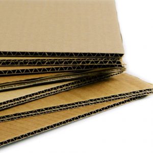 Planchas de cartón variadas de diferentes tamaños. Cartonajes Malagueños